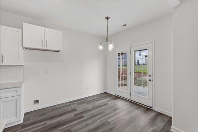 1106 Mary Lu Dr, Clarksville, TN 37042