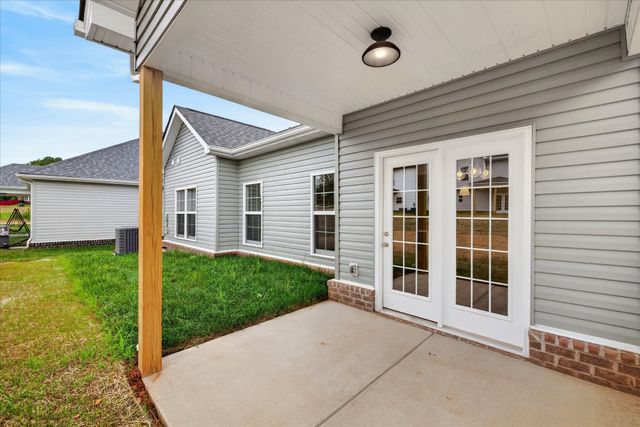 1106 Mary Lu Dr, Clarksville, TN 37042