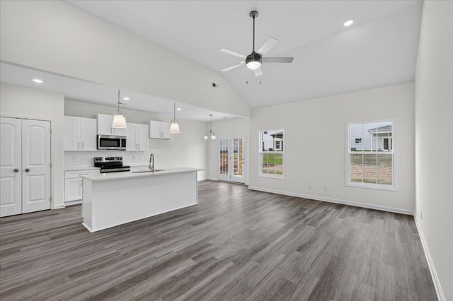 1106 Mary Lu Dr, Clarksville, TN 37042