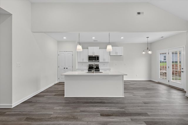 1106 Mary Lu Dr, Clarksville, TN 37042