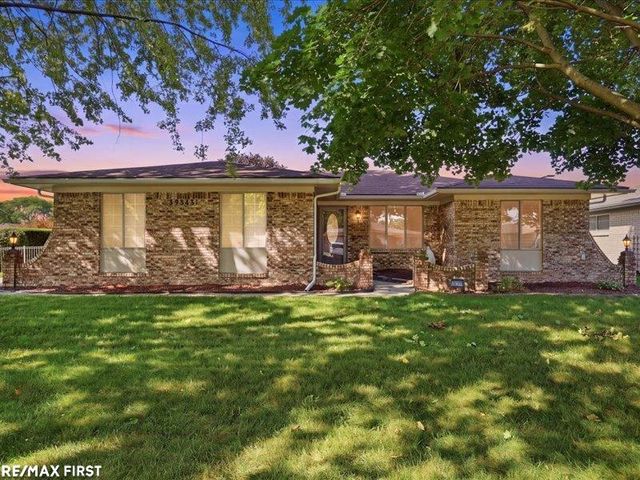 39543 Edgemont Drive, Sterling Heights, MI 48310