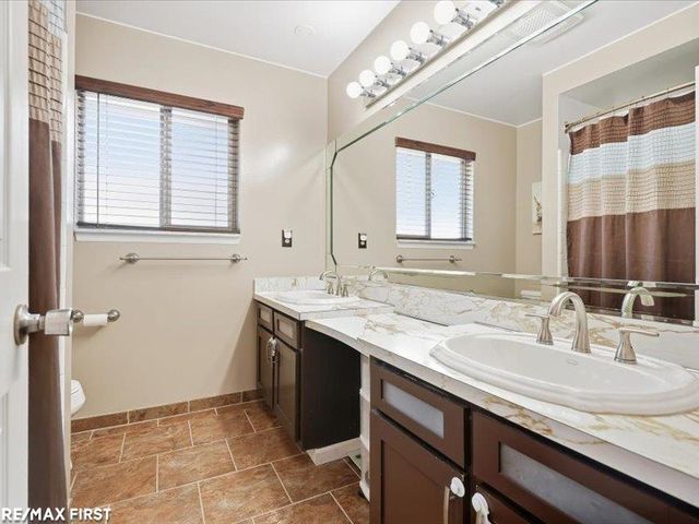 39543 Edgemont Drive, Sterling Heights, MI 48310