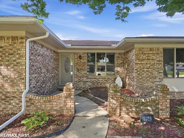 39543 Edgemont Drive, Sterling Heights, MI 48310