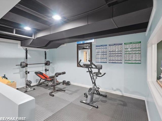 39543 Edgemont Drive, Sterling Heights, MI 48310