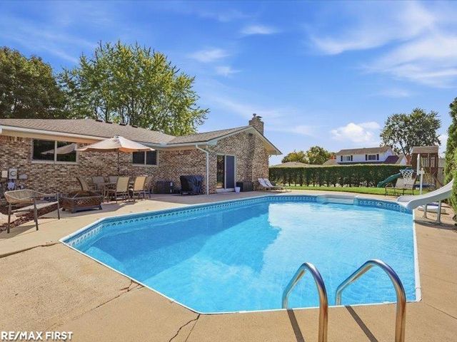 39543 Edgemont Drive, Sterling Heights, MI 48310