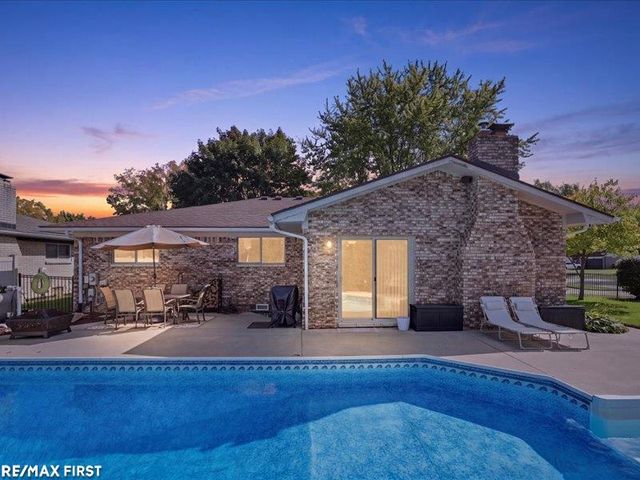 39543 Edgemont Drive, Sterling Heights, MI 48310