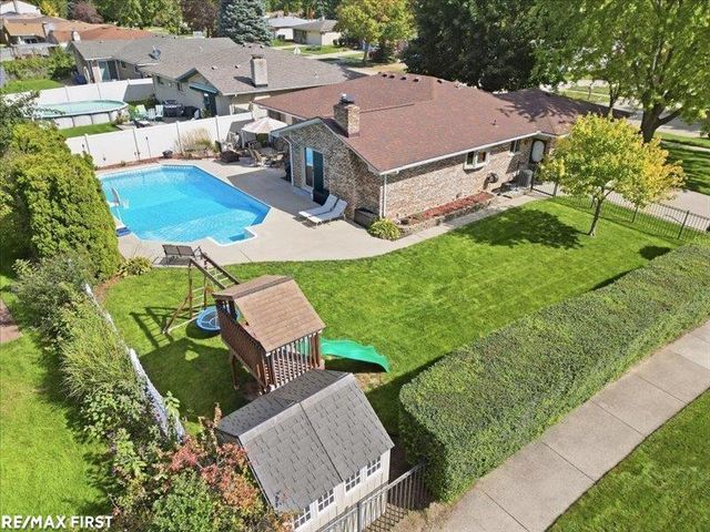 39543 Edgemont Drive, Sterling Heights, MI 48310