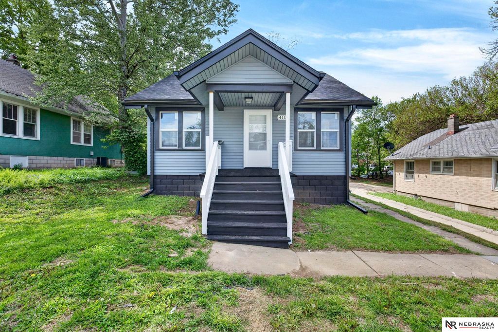 4115 Maple Street, Omaha, NE 68111