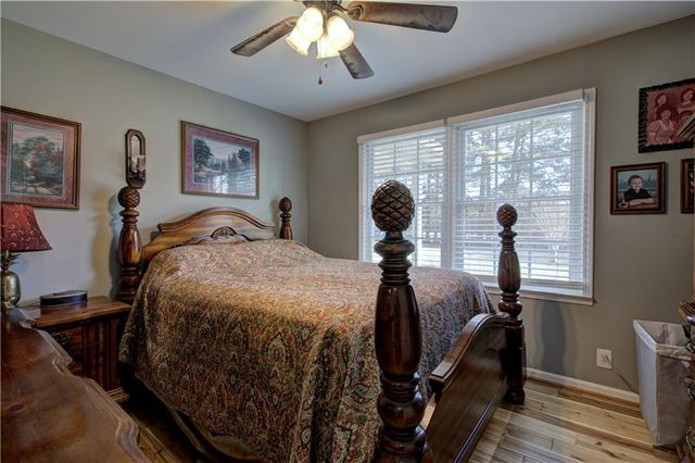 198 Iracille NE Lane, Calhoun, GA 30701