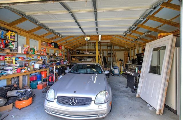 198 Iracille NE Lane, Calhoun, GA 30701