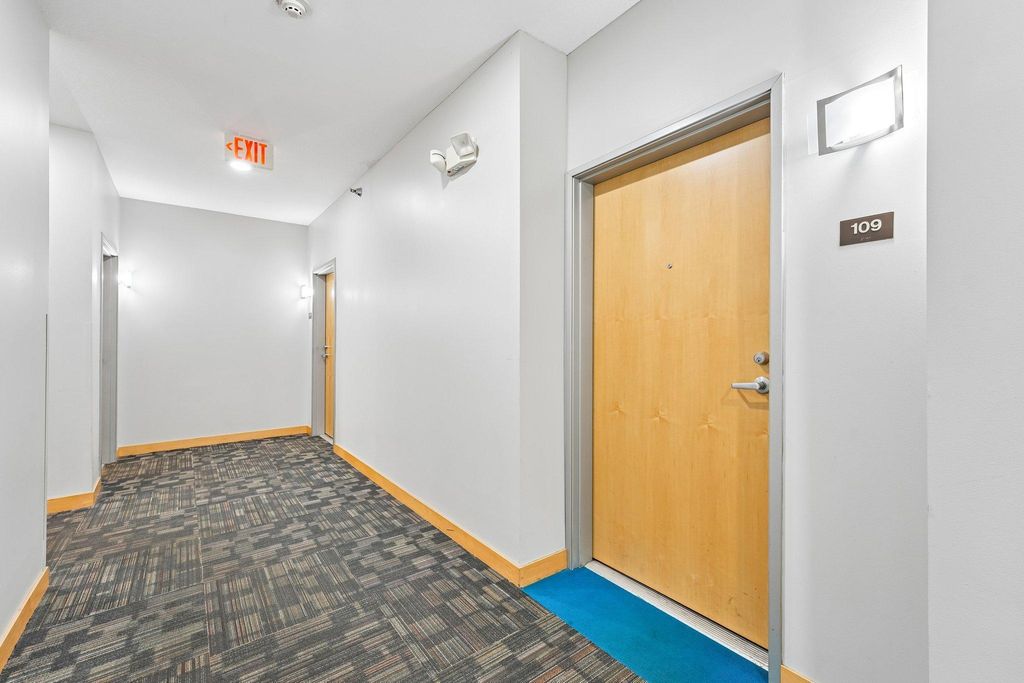 2600 University Avenue SE 109, Minneapolis, MN 55414 — photo 2