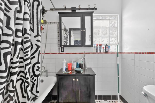 8001 Hammerly Boulevard, Houston, TX 77055