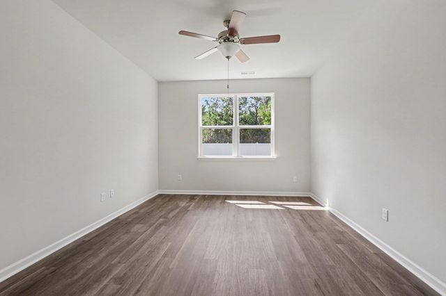 274 Ridley St, Longs, SC 29568