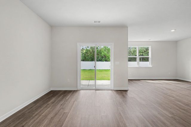 274 Ridley St, Longs, SC 29568
