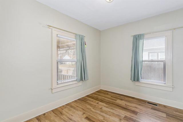 148 S Edwards Ave, Wichita, KS 67213