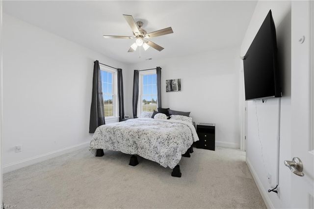 127 River Front DR, Hertford, NC 27944