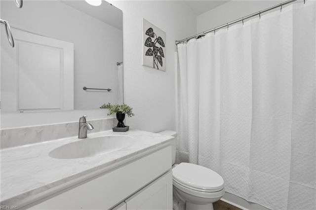 127 River Front DR, Hertford, NC 27944