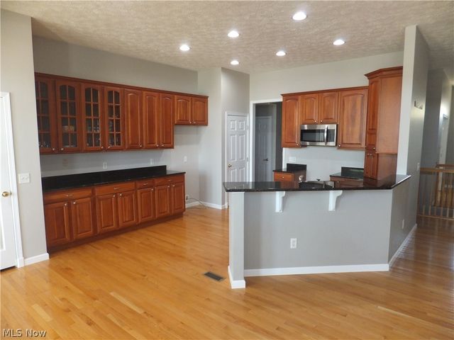 3381 Prestwyck Lane, Richfield, OH 44286