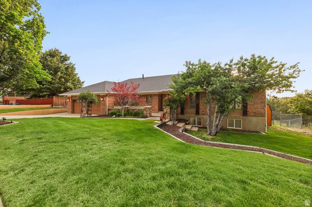 2342 E CHARROS RD, Sandy, UT 84092