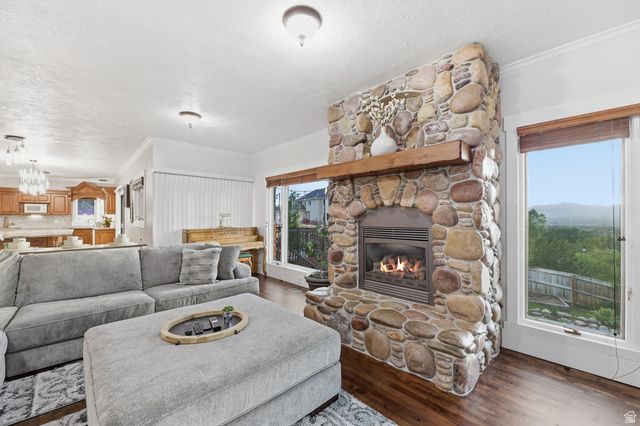 2342 E CHARROS RD, Sandy, UT 84092