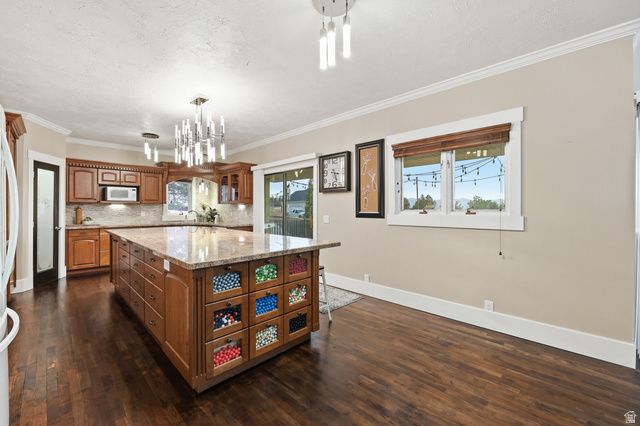2342 E CHARROS RD, Sandy, UT 84092