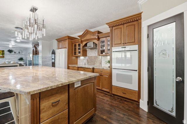 2342 E CHARROS RD, Sandy, UT 84092