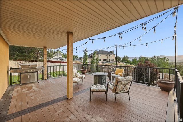 2342 E CHARROS RD, Sandy, UT 84092