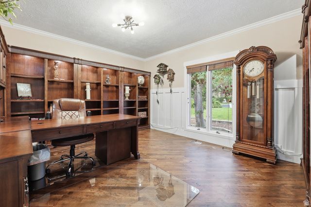 2342 E CHARROS RD, Sandy, UT 84092
