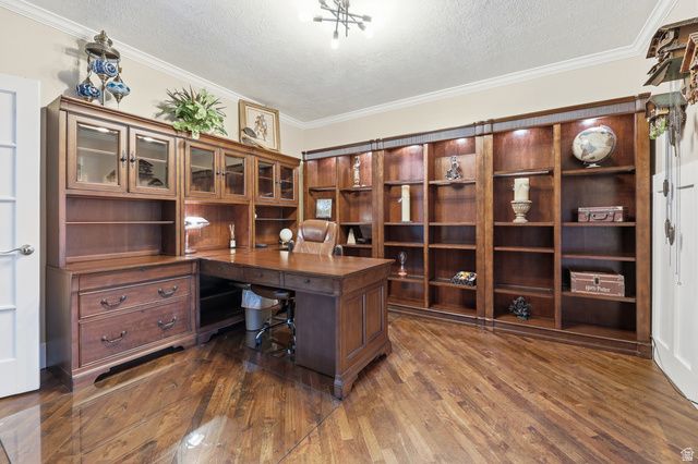 2342 E CHARROS RD, Sandy, UT 84092