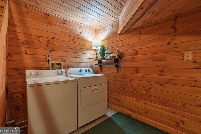 1049 Rockwater Road, Ellijay, GA 30536