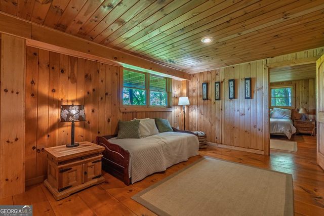1049 Rockwater Road, Ellijay, GA 30536
