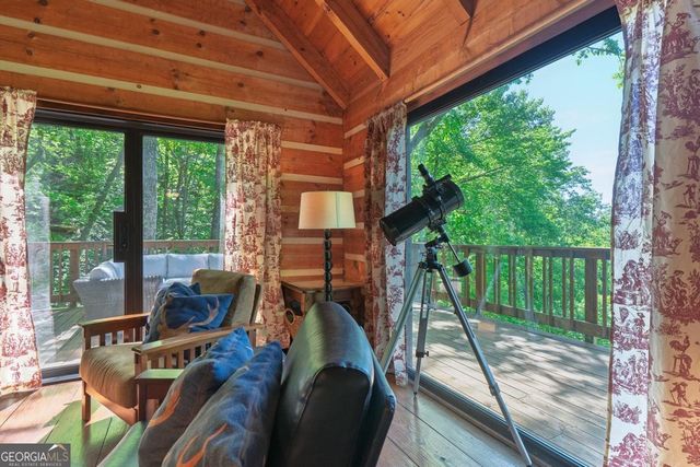1049 Rockwater Road, Ellijay, GA 30536