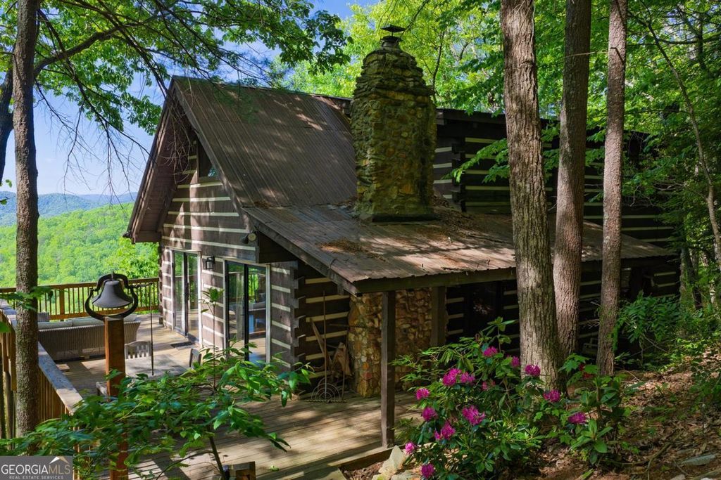 1049 Rockwater Road, Ellijay, GA 30536