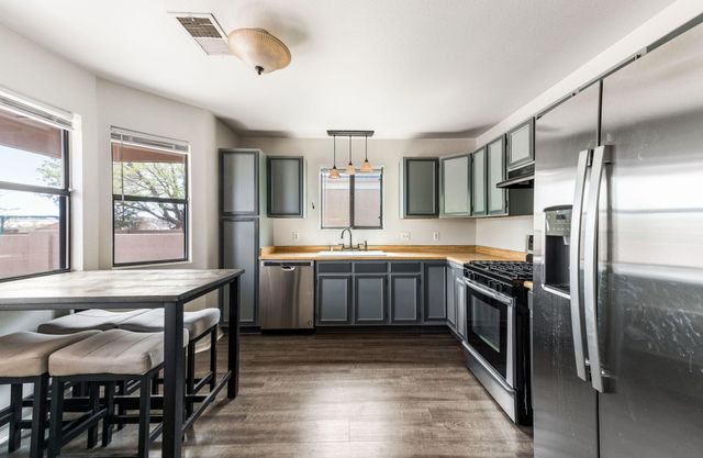 332 Sundt Court NE, Rio Rancho, NM 87124