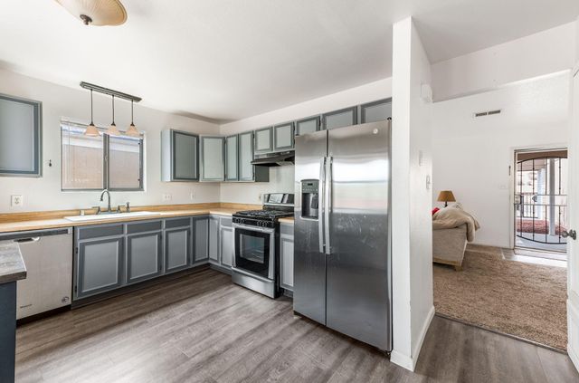 332 Sundt Court NE, Rio Rancho, NM 87124