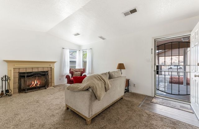 332 Sundt Court NE, Rio Rancho, NM 87124