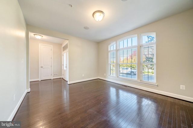 44501 YARMOUTH DR, Ashburn, VA 20147