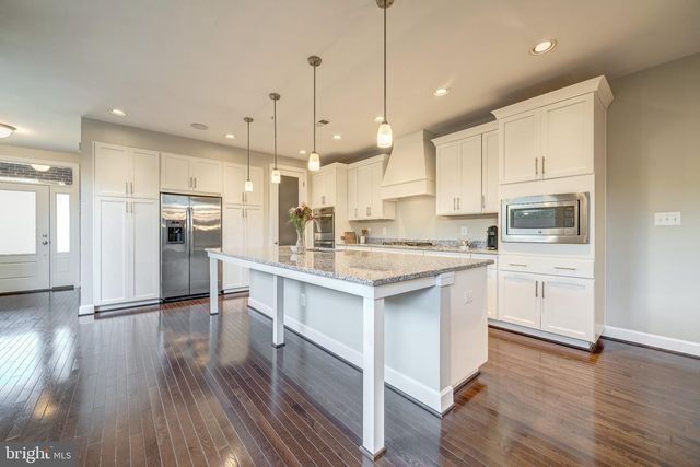44501 YARMOUTH DR, Ashburn, VA 20147