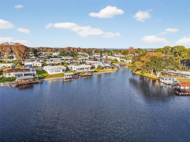 705 FALCON DRIVE, Tavares, FL 32778