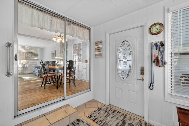 705 FALCON DRIVE, Tavares, FL 32778