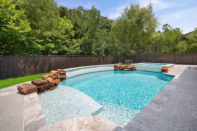 23022 Creek Park Drive, Spring, TX 77389