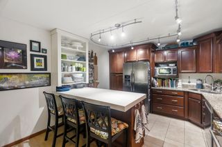 2445 Londin Lane E 202, Maplewood, MN 55119
