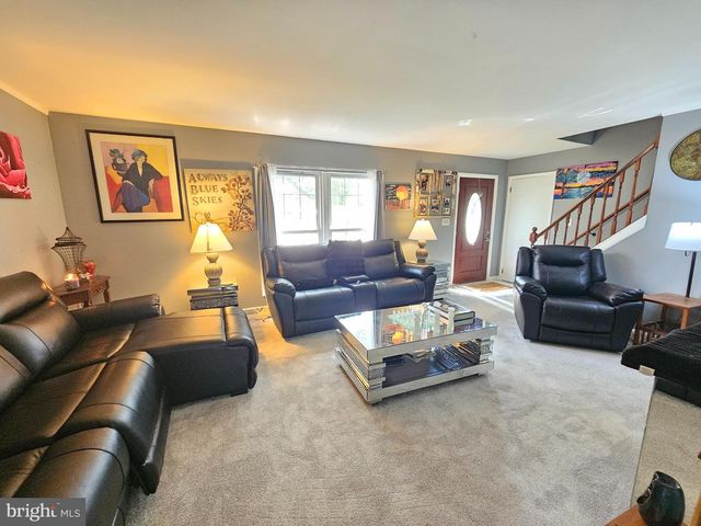 125 ENDSLOW RD, Marietta, PA 17547