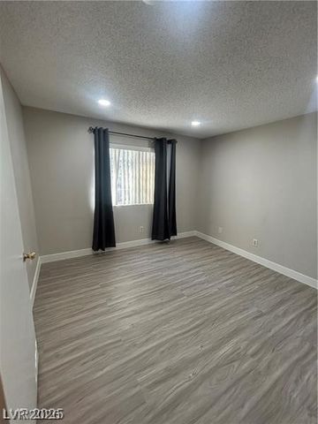 9070 Spring Mountain Road 210, Las Vegas, NV 89117