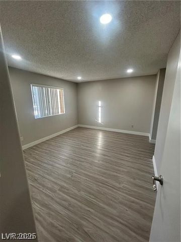 9070 Spring Mountain Road 210, Las Vegas, NV 89117