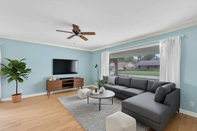 7920 W Manitoba STREET, West Allis, WI 53219