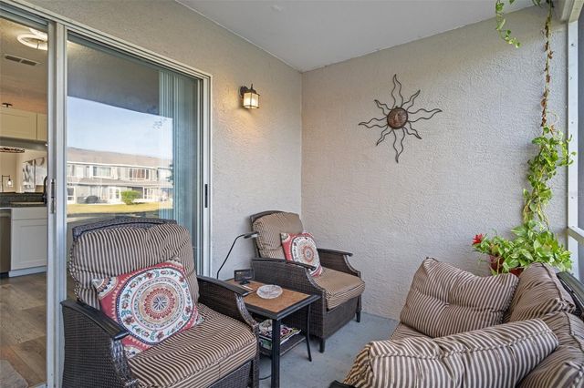 388 COUNTRYSIDE KEY BOULEVARD, Oldsmar, FL 34677