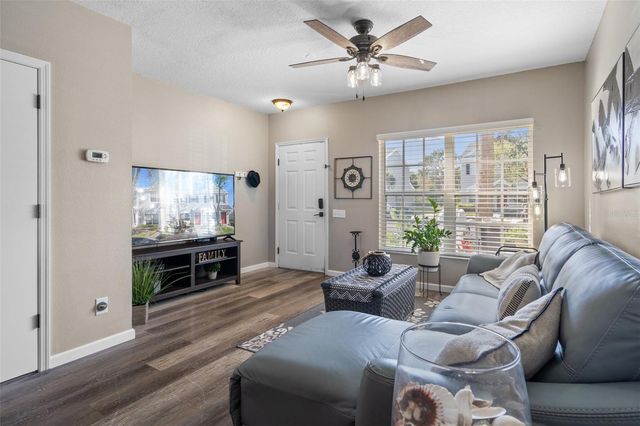 388 COUNTRYSIDE KEY BOULEVARD, Oldsmar, FL 34677