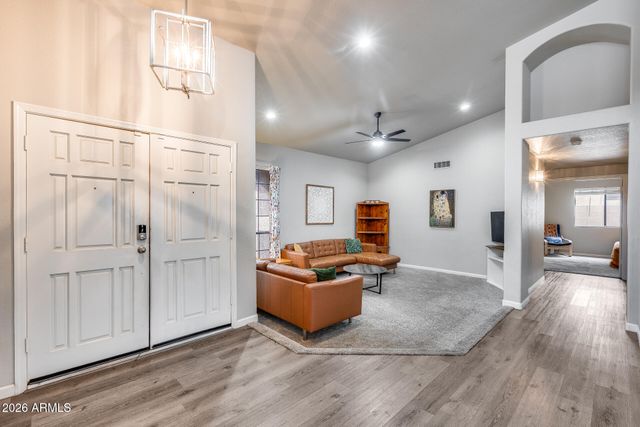 1042 W NEWPORT BEACH Drive, Gilbert, AZ 85233