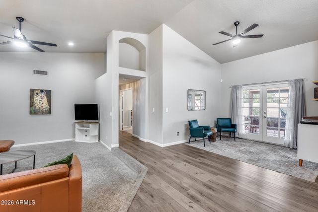 1042 W NEWPORT BEACH Drive, Gilbert, AZ 85233